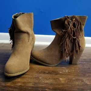 Frindge booties